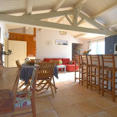 Сasa de vacaciones 500 M De La Mer, Jardin, 6 Adultes 1 Enfant Barbâtre