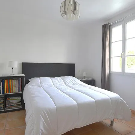 500 M De La Mer, Jardin, 6 Adultes 1 Enfant Ferienhaus